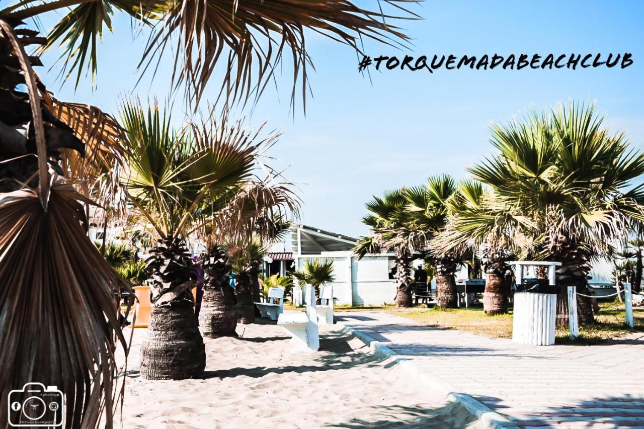 Torquemada Beach Club Margherita di Savoia Kültér fotó