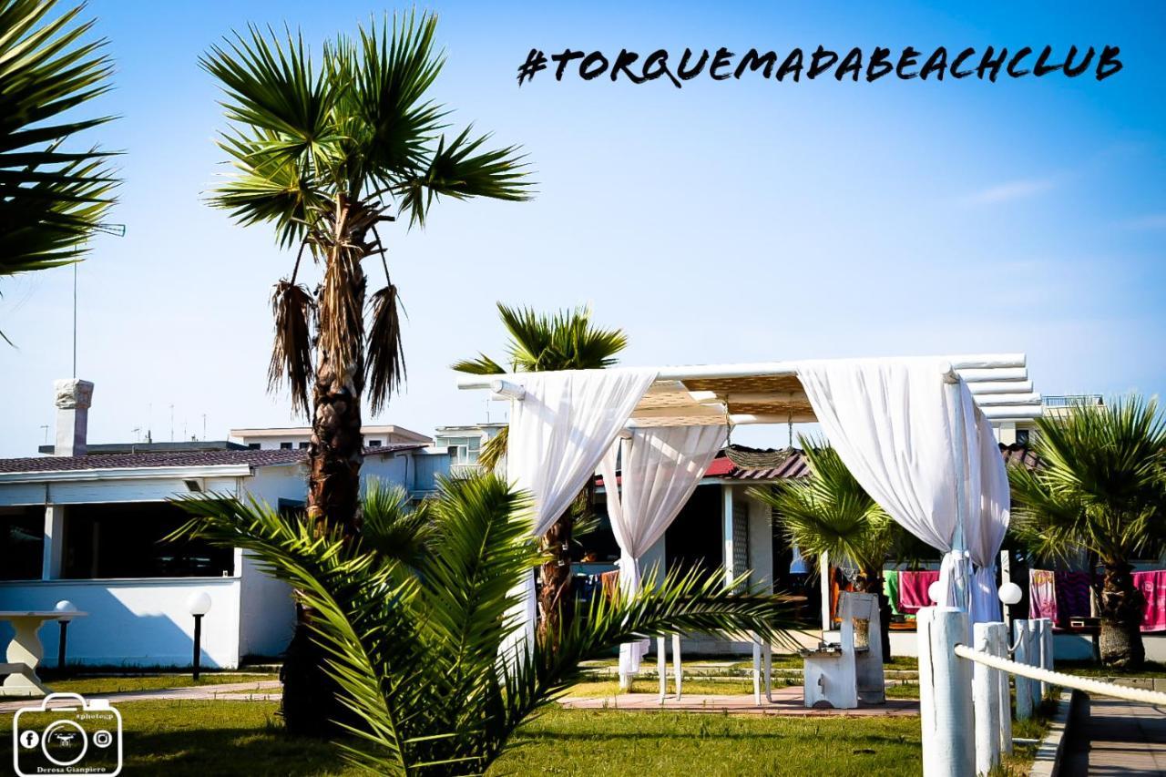 Torquemada Beach Club Margherita di Savoia Kültér fotó
